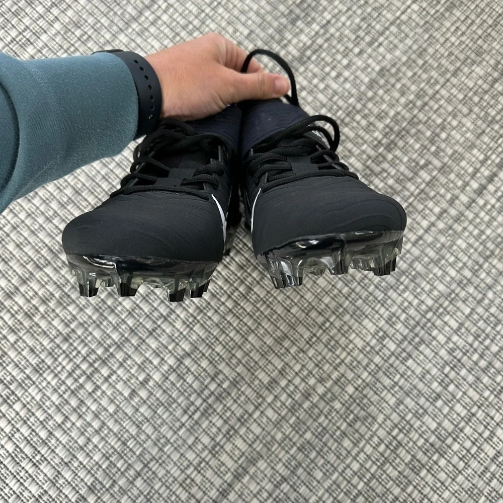 Nike Alpha Menace Pro 2 Mid Mens Football Cleats Black AQ3209
